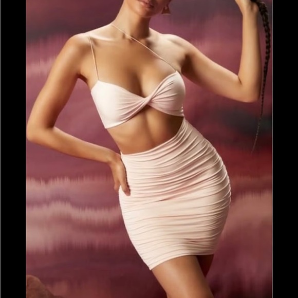 Oh Polly Entwined Blush Pink Twist Cut Out Mini Dress Size 2 - Picture 2 of 11